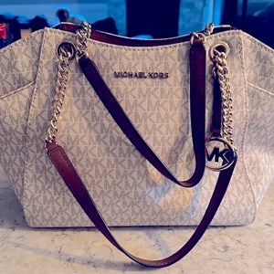 Michael Kors purse